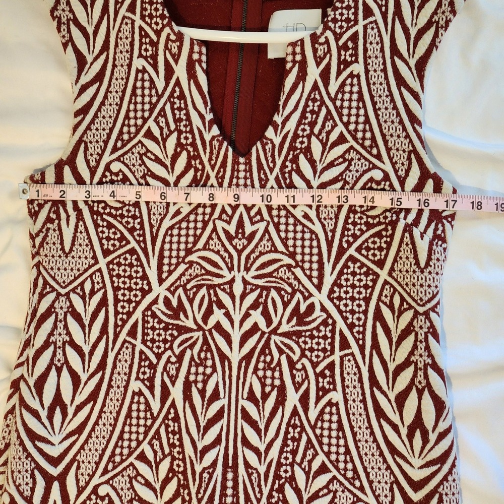 HD in Paris Sleeveless V-Neck Sheath Dress Burgundy Cream Size 12 - Picture 5 of 6
